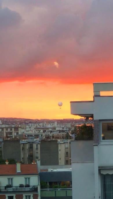 Nice Loft With Romantic View Over The Eiffel Tower Paris Dış mekan fotoğraf